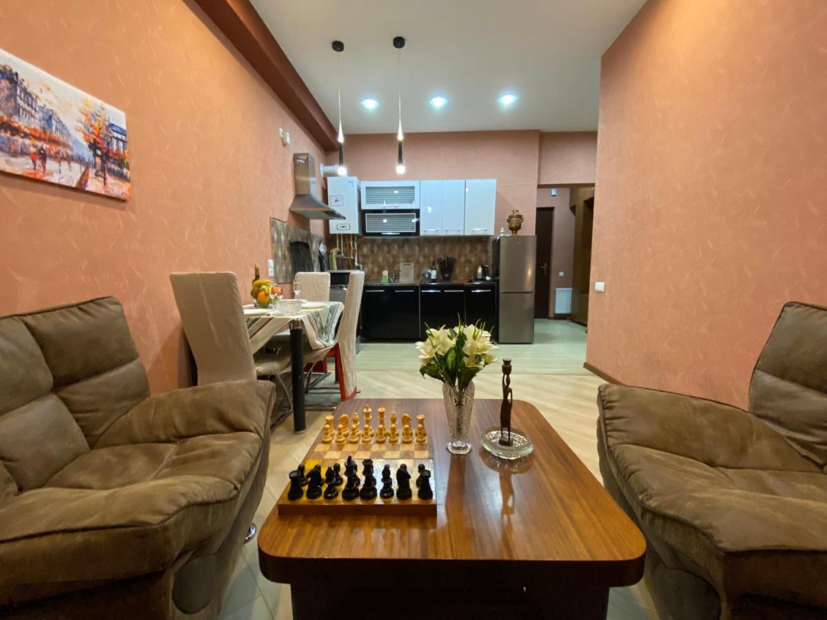 Metta Tbilisi Apartment Ngoại thất bức ảnh